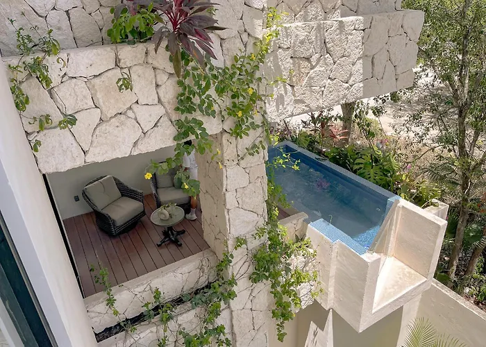 Sak Tuunich Luxury Residences