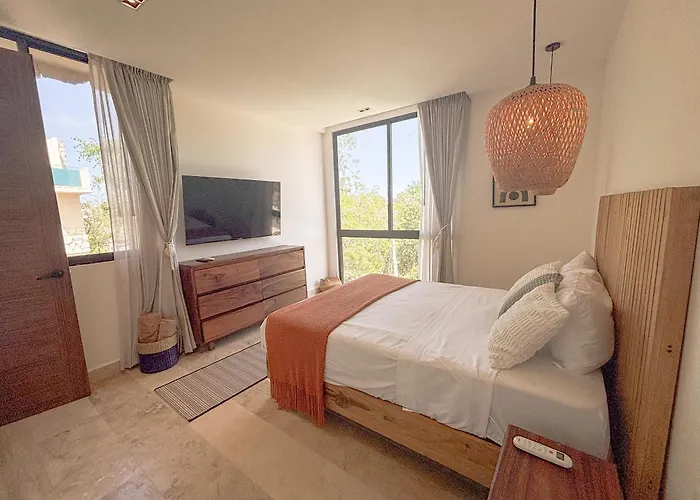 Sak Tuunich Luxury Residences Aparthotel