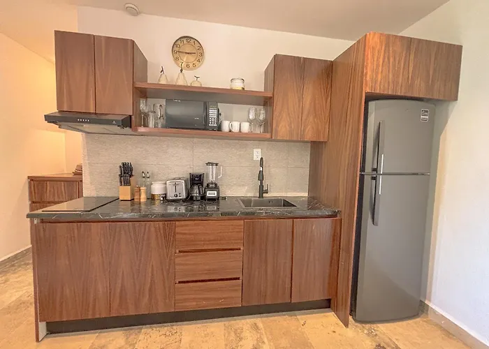 Sak Tuunich Luxury Residences Aparthotel